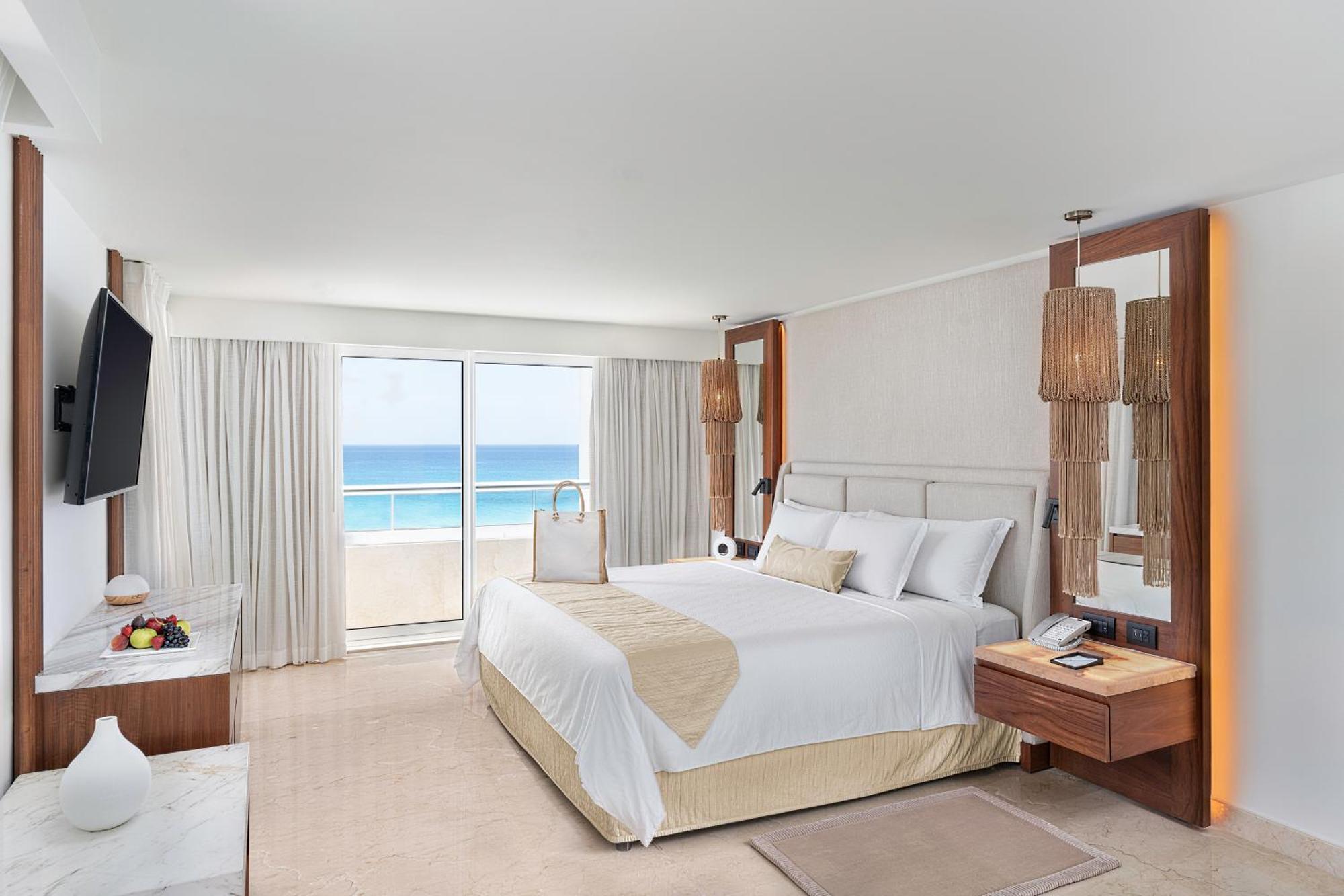 Superior Governor Suite Partial Ocean View - King Size Bed,1589182652:JPEG