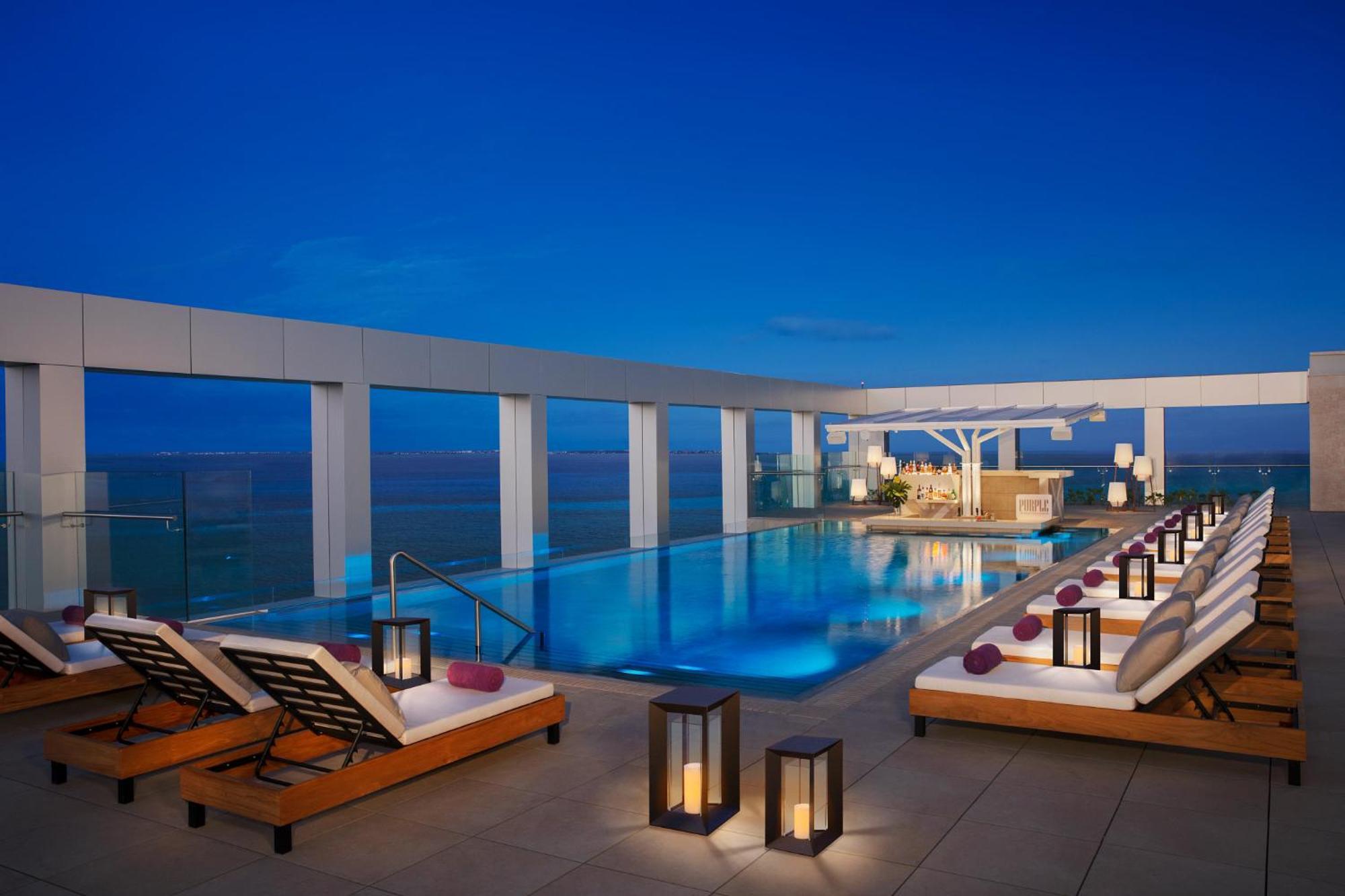 Xhale club Junior Suite upper Ocean Front King