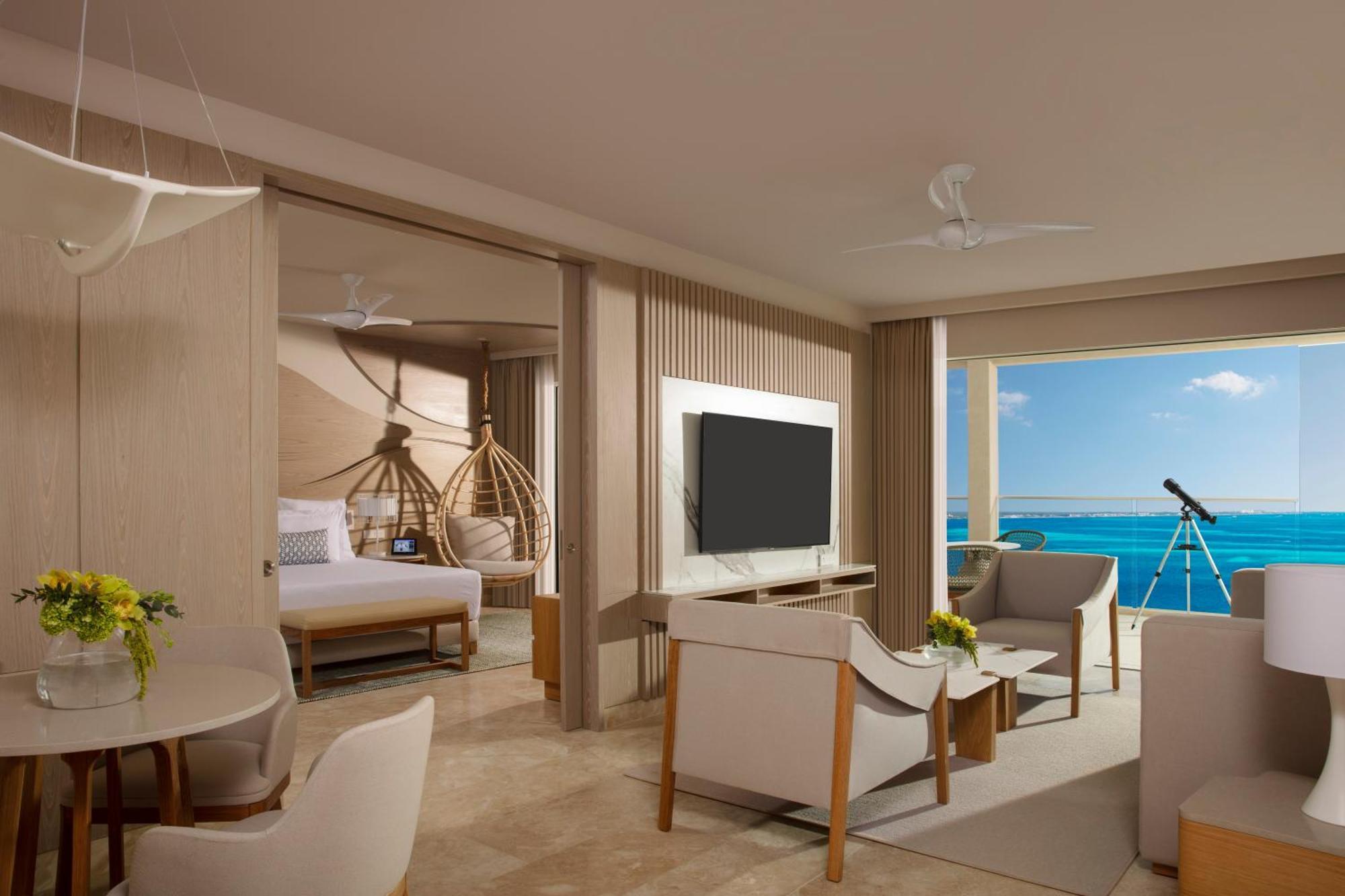 Xhale Club Master Suite Ocean Front King