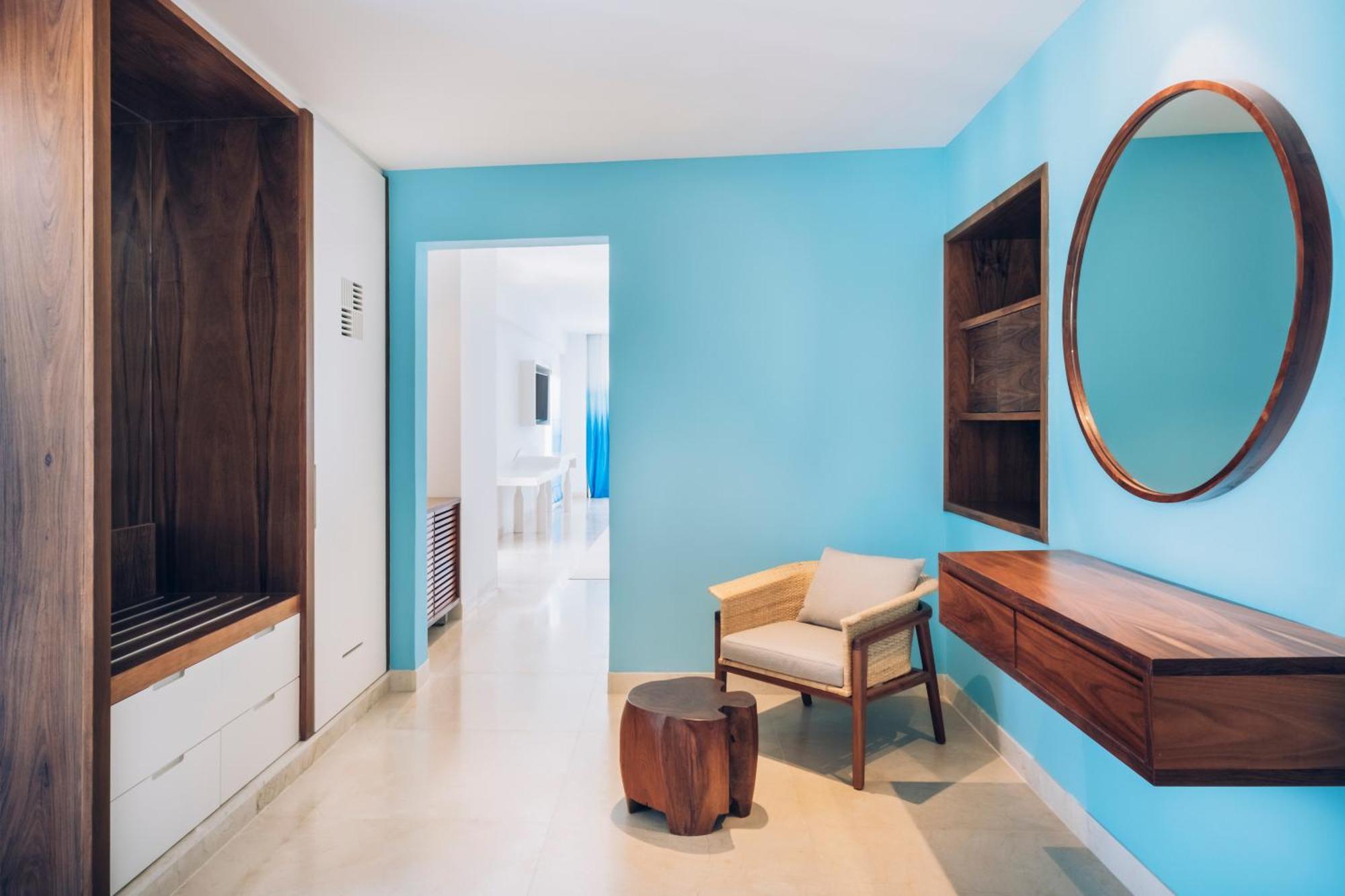 Junior Suite Ocean Front Pure Wellness