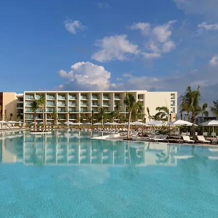 Family Selection At Grand Palladium Select Costa Mujeres-3